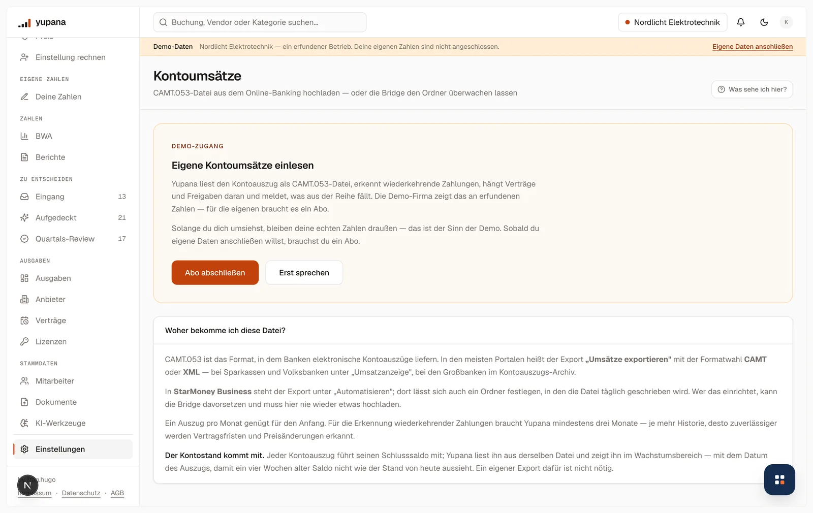 Die Seite Kontoumsätze mit dem Ablagefeld für eine CAMT.053-Datei und der Erklärung, wo dieser Export in Bankportalen und in StarMoney Business zu finden ist.